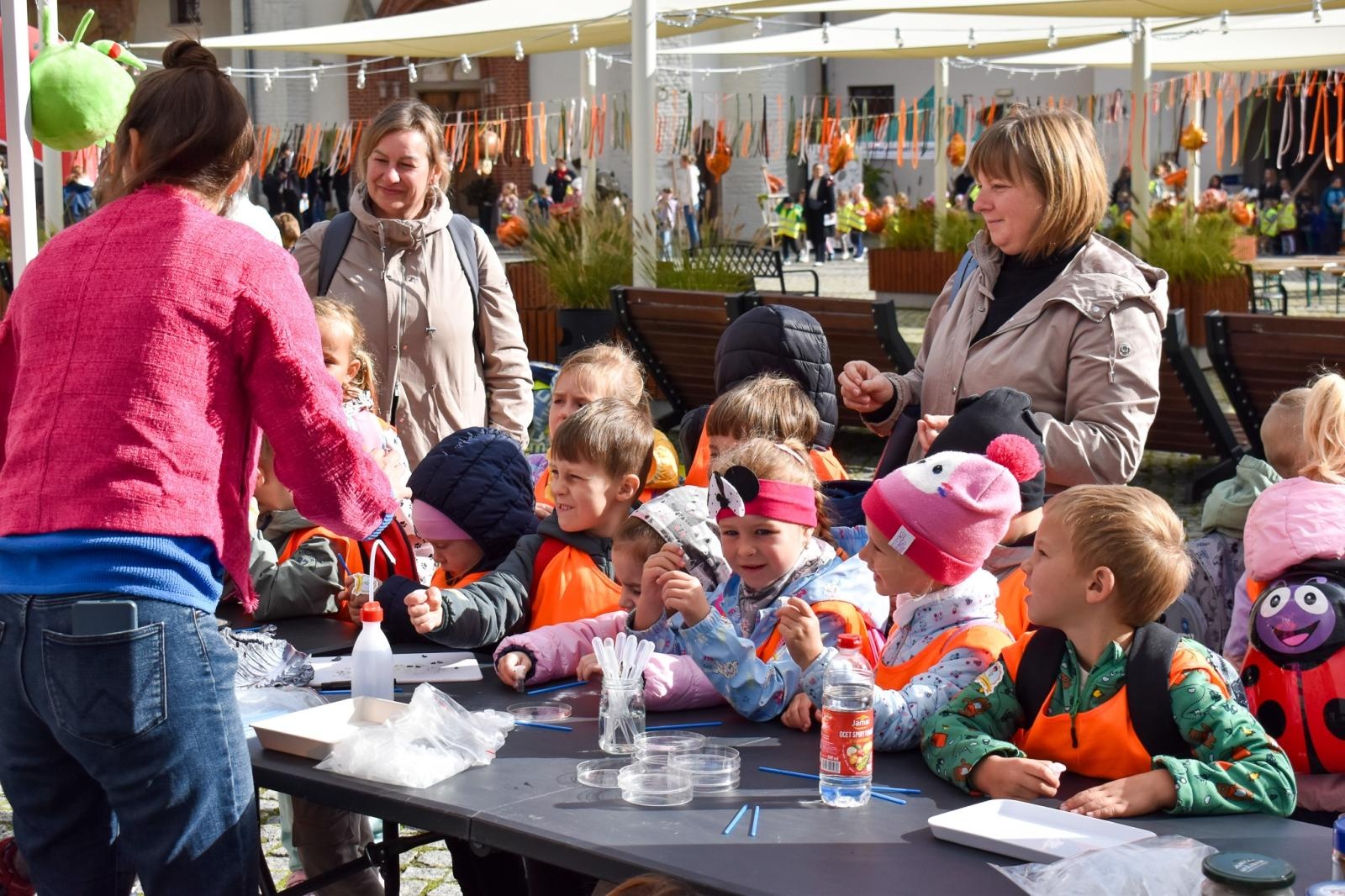 Zdjęcie w galerii na portalu naszraciborz.pl: Bezpieczne Grzybobranie 2026. Edukacja, zdrowie i bezpieczeństwo na Zamku Piastowskim wiadomości z regionu