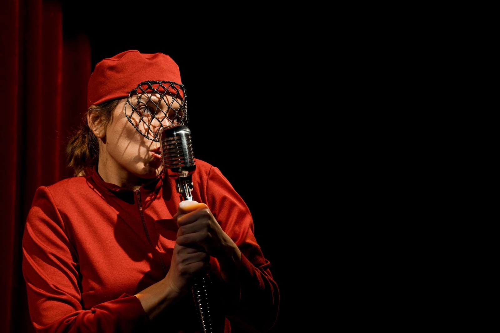 Zdjęcie w galerii na portalu naszraciborz.pl: Tańczyła Charlestona, czyli rzecz o tajemniczym zniknięciu Agathy Christie - V Ogólnopolski Festiwal Teatralny OFF-ka 2026 wiadomości z regionu