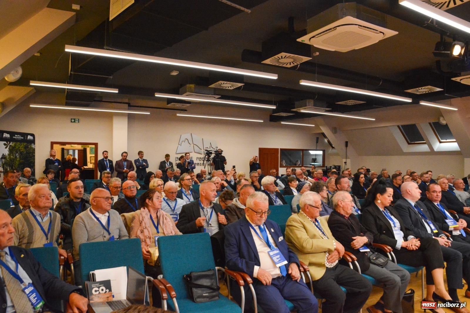 Zdjęcie w galerii na portalu naszraciborz.pl: Na Zamku Piastowskim w Raciborzu o przyszłości europejskiej energetyki. EKR krytycznie o Zielonym Ładzie wiadomości z regionu