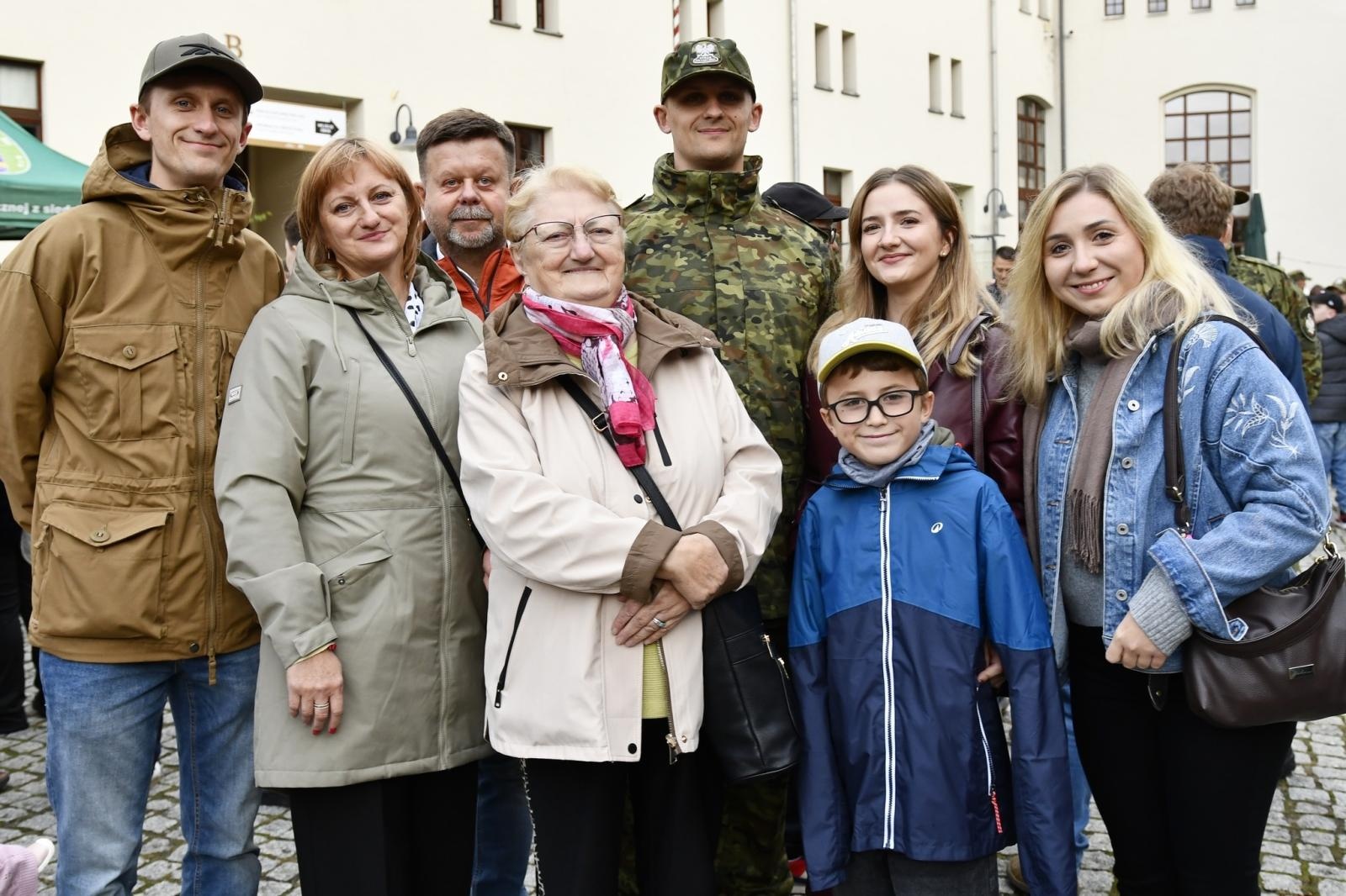 Zdjęcie w galerii na portalu naszraciborz.pl: Śląscy pogranicznicy ślubowali na Zamku Piastowskim wiadomości z regionu