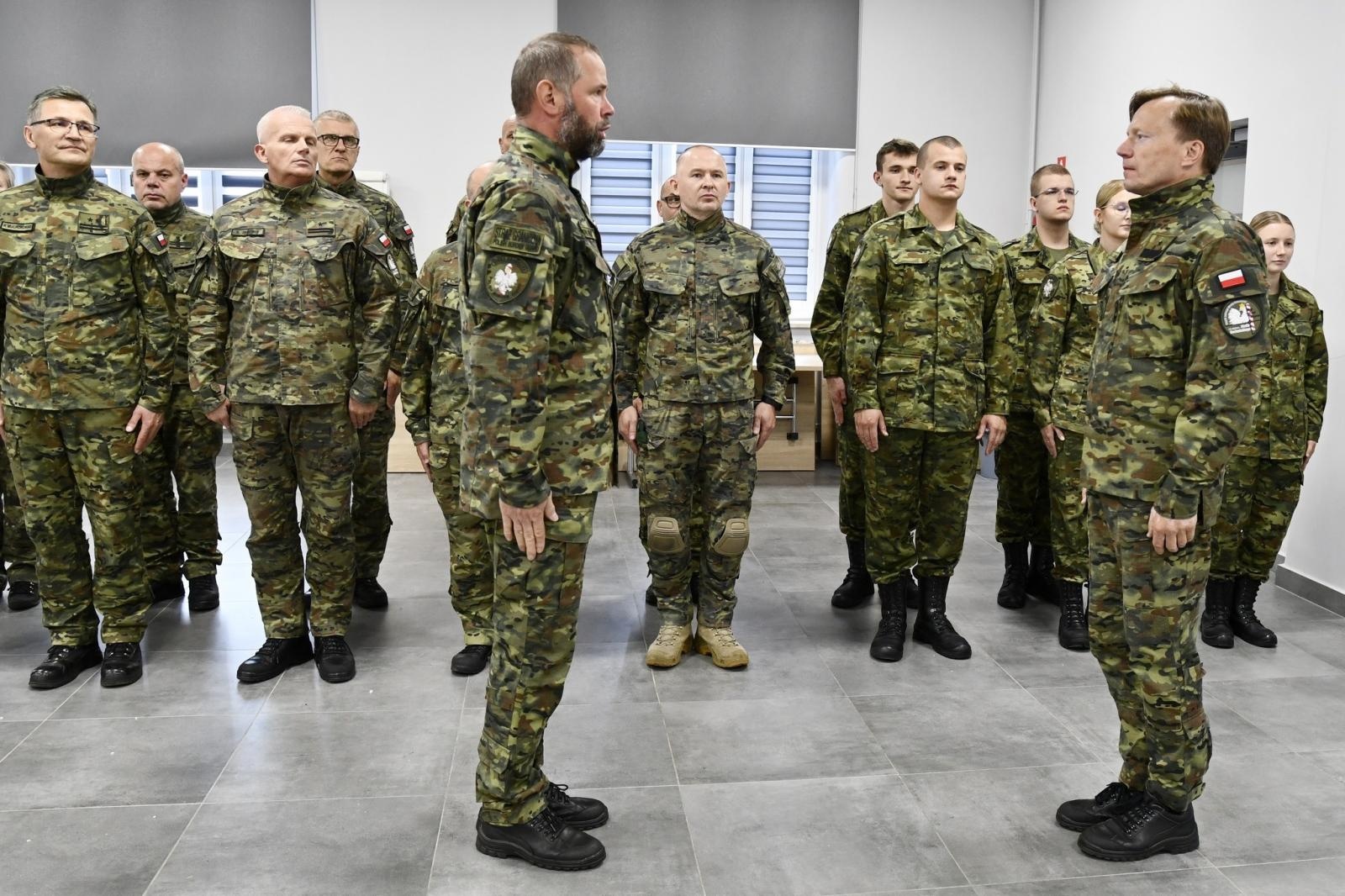 Zdjęcie w galerii na portalu naszraciborz.pl: Śląscy pogranicznicy ślubowali na Zamku Piastowskim wiadomości z regionu