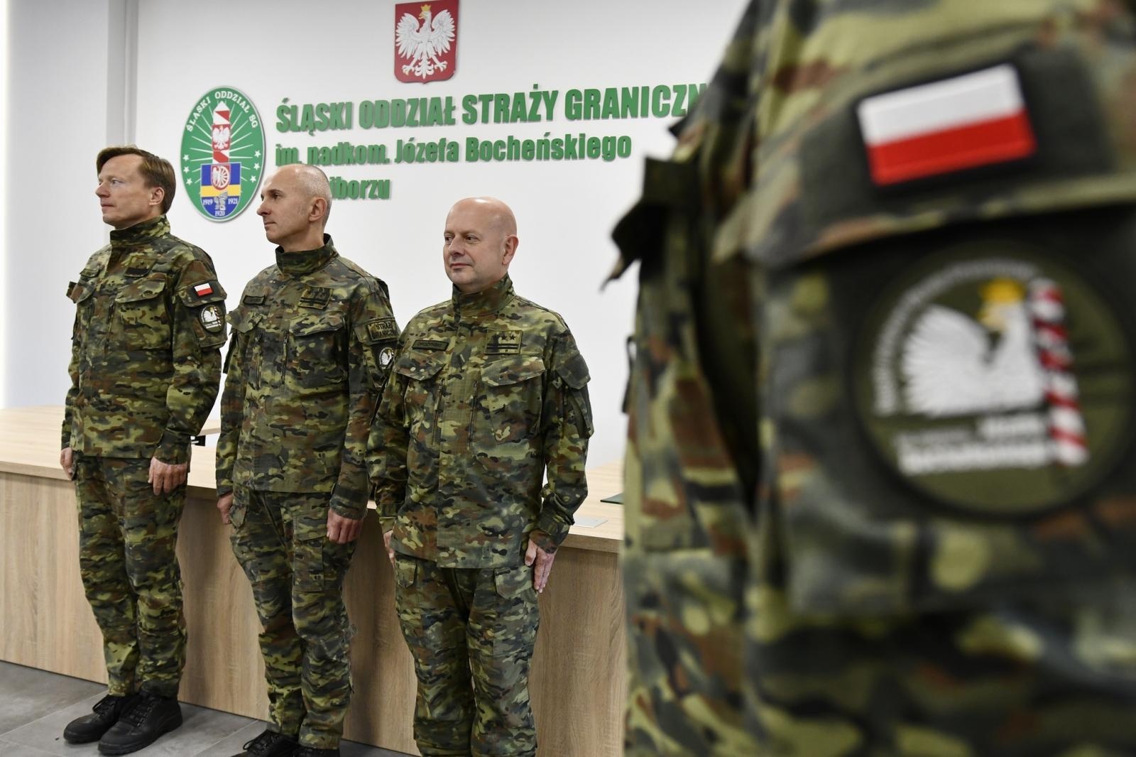 Zdjęcie w galerii na portalu naszraciborz.pl: Śląscy pogranicznicy ślubowali na Zamku Piastowskim wiadomości z regionu