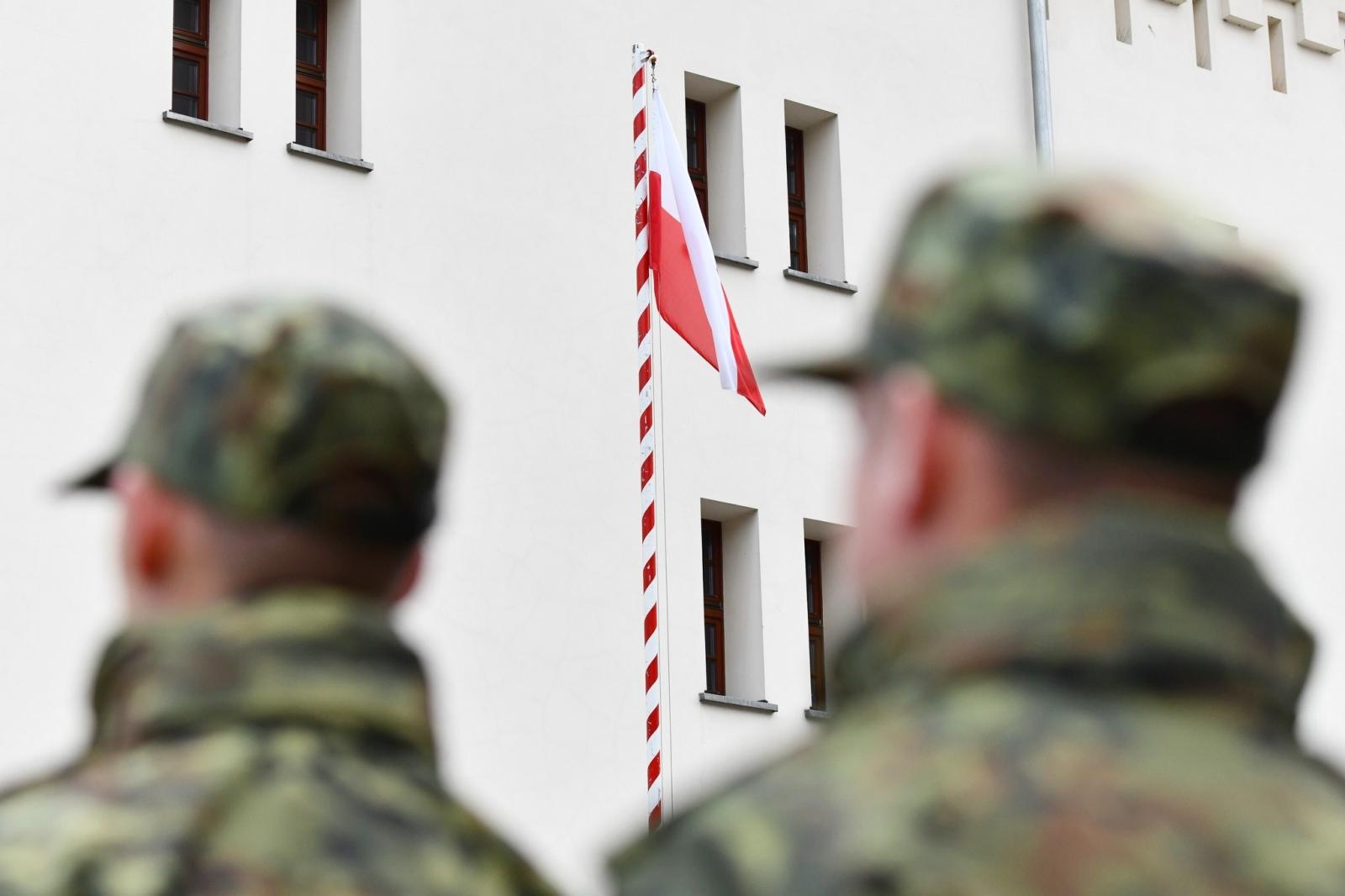 Zdjęcie w galerii na portalu naszraciborz.pl: Śląscy pogranicznicy ślubowali na Zamku Piastowskim wiadomości z regionu