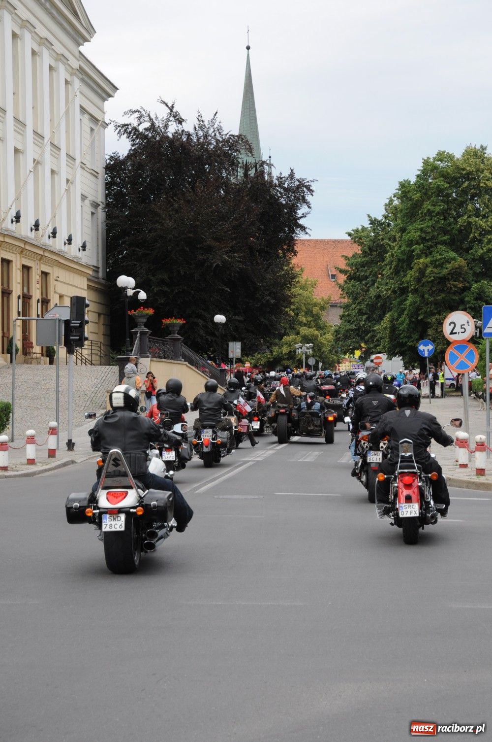 Zdjęcie w galerii na portalu naszraciborz.pl: 14. raciborska parada motocyklowa wiadomości z regionu