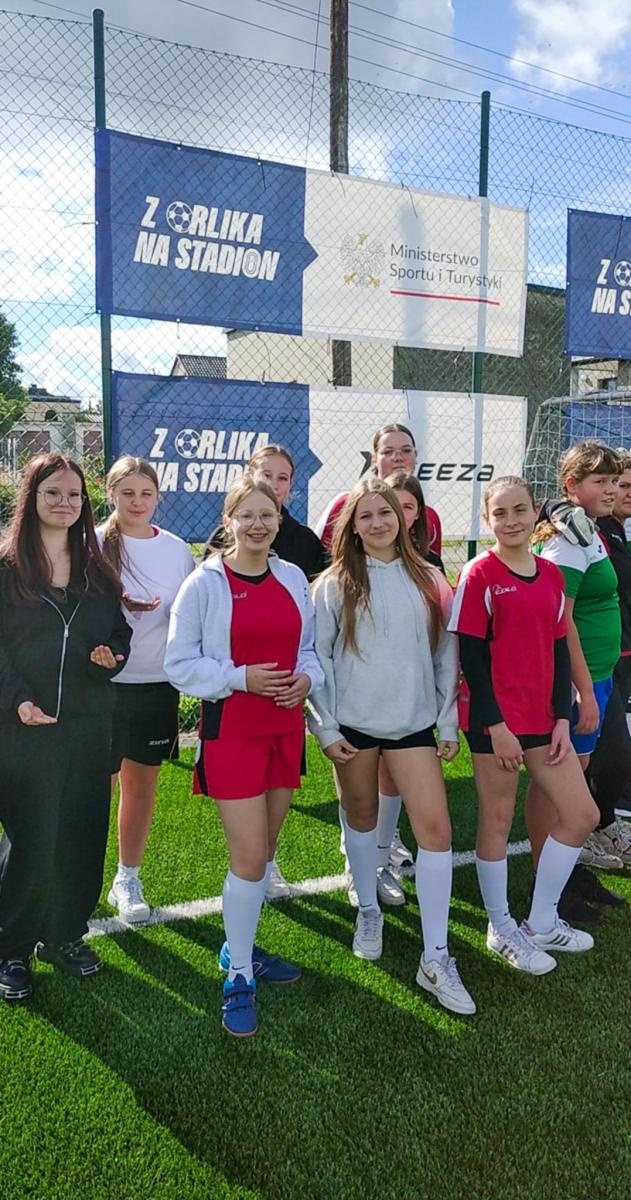 Zdjęcie w galerii na portalu naszraciborz.pl: Z Orlika na Stadion. Młodzi piłkarze z Tworkowa z awansem do kolejnego etapu wiadomości z regionu