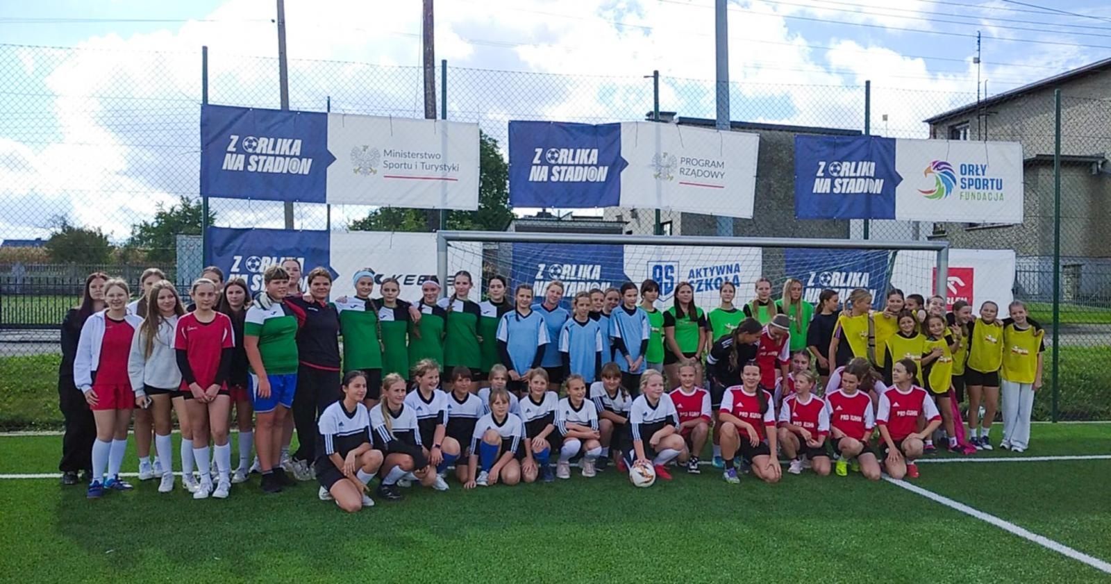 Zdjęcie w galerii na portalu naszraciborz.pl: Z Orlika na Stadion. Młodzi piłkarze z Tworkowa z awansem do kolejnego etapu wiadomości z regionu