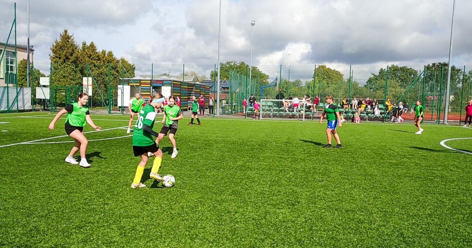 Zdjęcie w galerii na portalu naszraciborz.pl: Z Orlika na Stadion. Młodzi piłkarze z Tworkowa z awansem do kolejnego etapu wiadomości z regionu