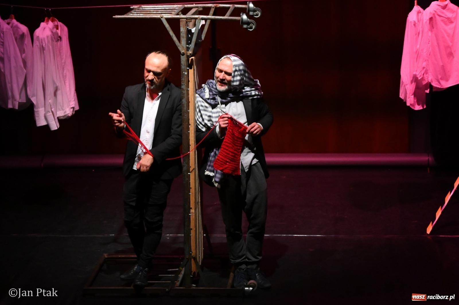 Zdjęcie w galerii na portalu naszraciborz.pl: OFF-KA w Raciborzu. Kafka, teatr improwizacji i muzyczna opowieść o Huculszczyźnie [FOTO i WIDEO] wiadomości z regionu
