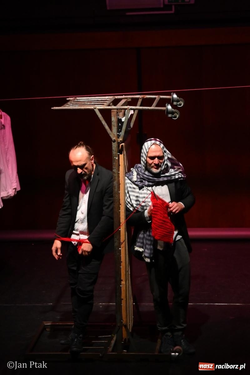 Zdjęcie w galerii na portalu naszraciborz.pl: OFF-KA w Raciborzu. Kafka, teatr improwizacji i muzyczna opowieść o Huculszczyźnie [FOTO i WIDEO] wiadomości z regionu