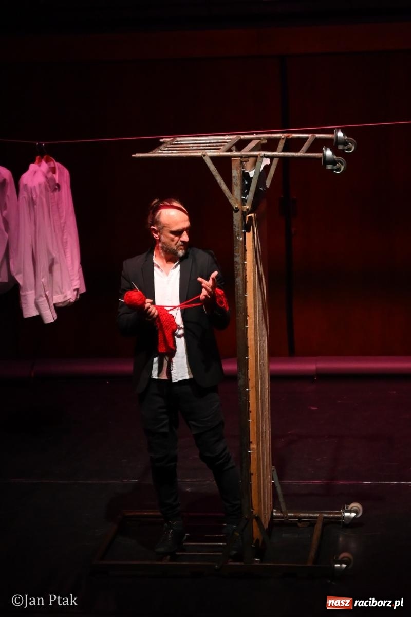 Zdjęcie w galerii na portalu naszraciborz.pl: OFF-KA w Raciborzu. Kafka, teatr improwizacji i muzyczna opowieść o Huculszczyźnie [FOTO i WIDEO] wiadomości z regionu