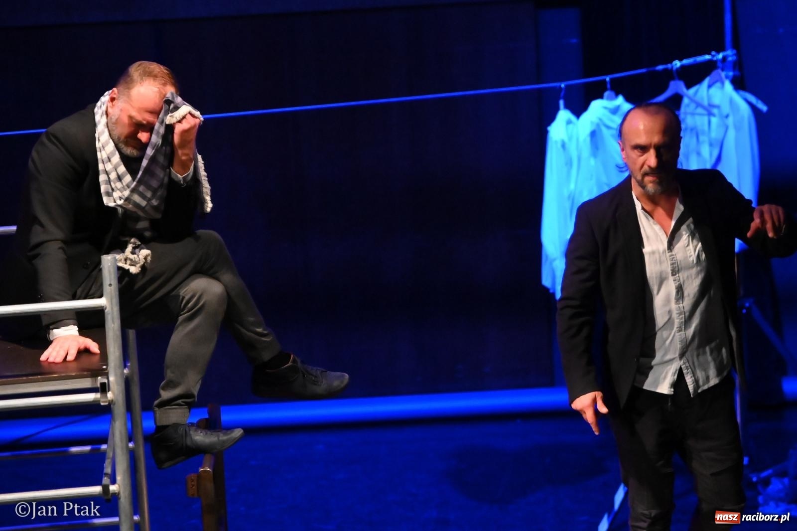 Zdjęcie w galerii na portalu naszraciborz.pl: OFF-KA w Raciborzu. Kafka, teatr improwizacji i muzyczna opowieść o Huculszczyźnie [FOTO i WIDEO] wiadomości z regionu