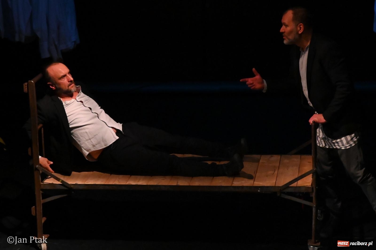 Zdjęcie w galerii na portalu naszraciborz.pl: OFF-KA w Raciborzu. Kafka, teatr improwizacji i muzyczna opowieść o Huculszczyźnie [FOTO i WIDEO] wiadomości z regionu