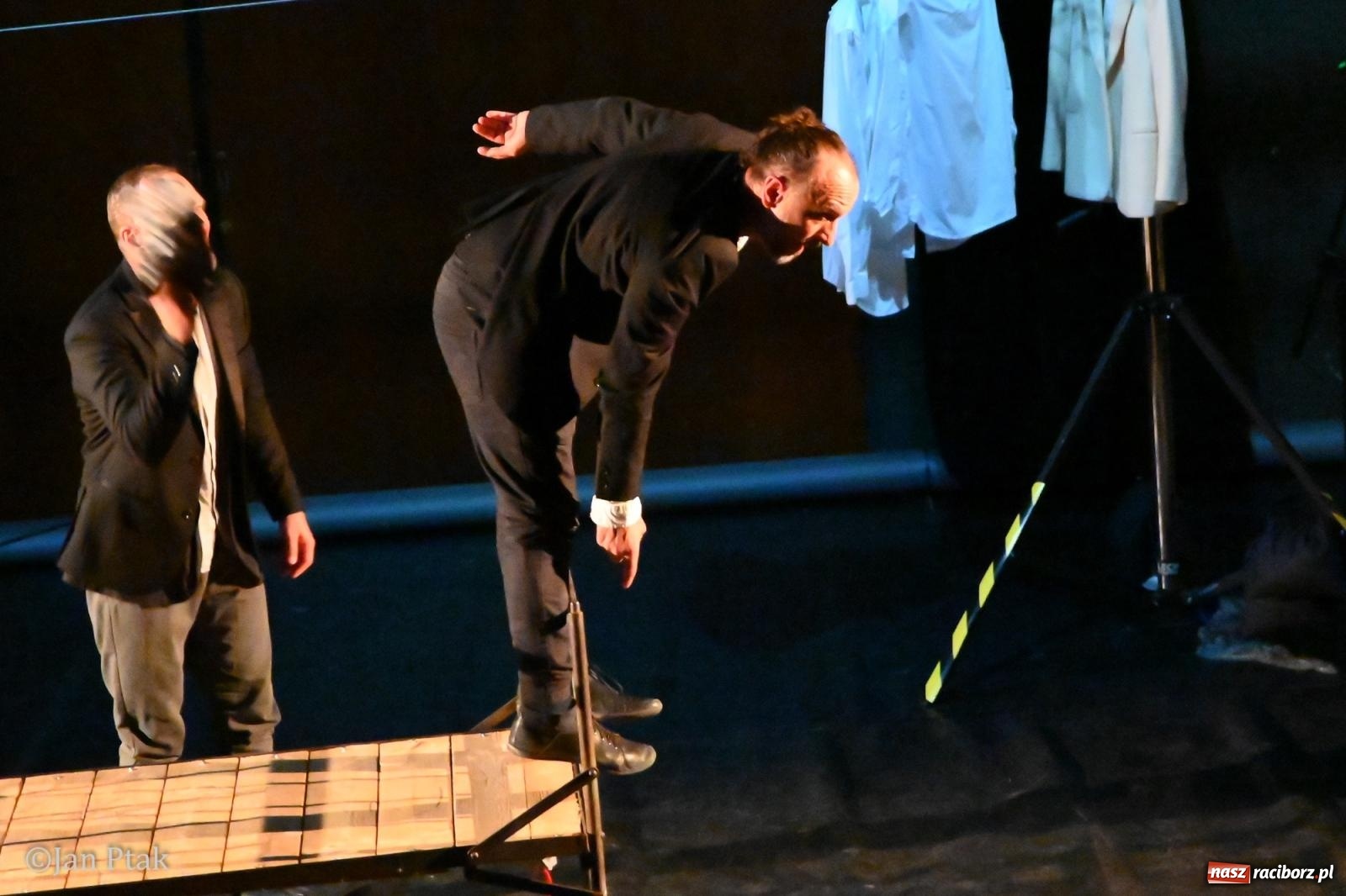 Zdjęcie w galerii na portalu naszraciborz.pl: OFF-KA w Raciborzu. Kafka, teatr improwizacji i muzyczna opowieść o Huculszczyźnie [FOTO i WIDEO] wiadomości z regionu