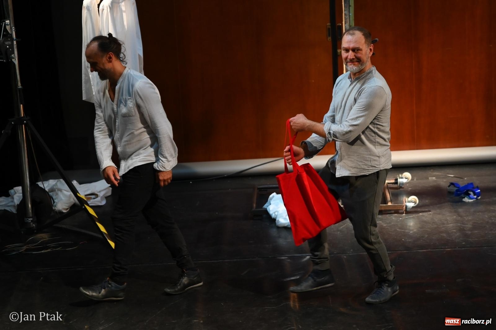 Zdjęcie w galerii na portalu naszraciborz.pl: OFF-KA w Raciborzu. Kafka, teatr improwizacji i muzyczna opowieść o Huculszczyźnie [FOTO i WIDEO] wiadomości z regionu