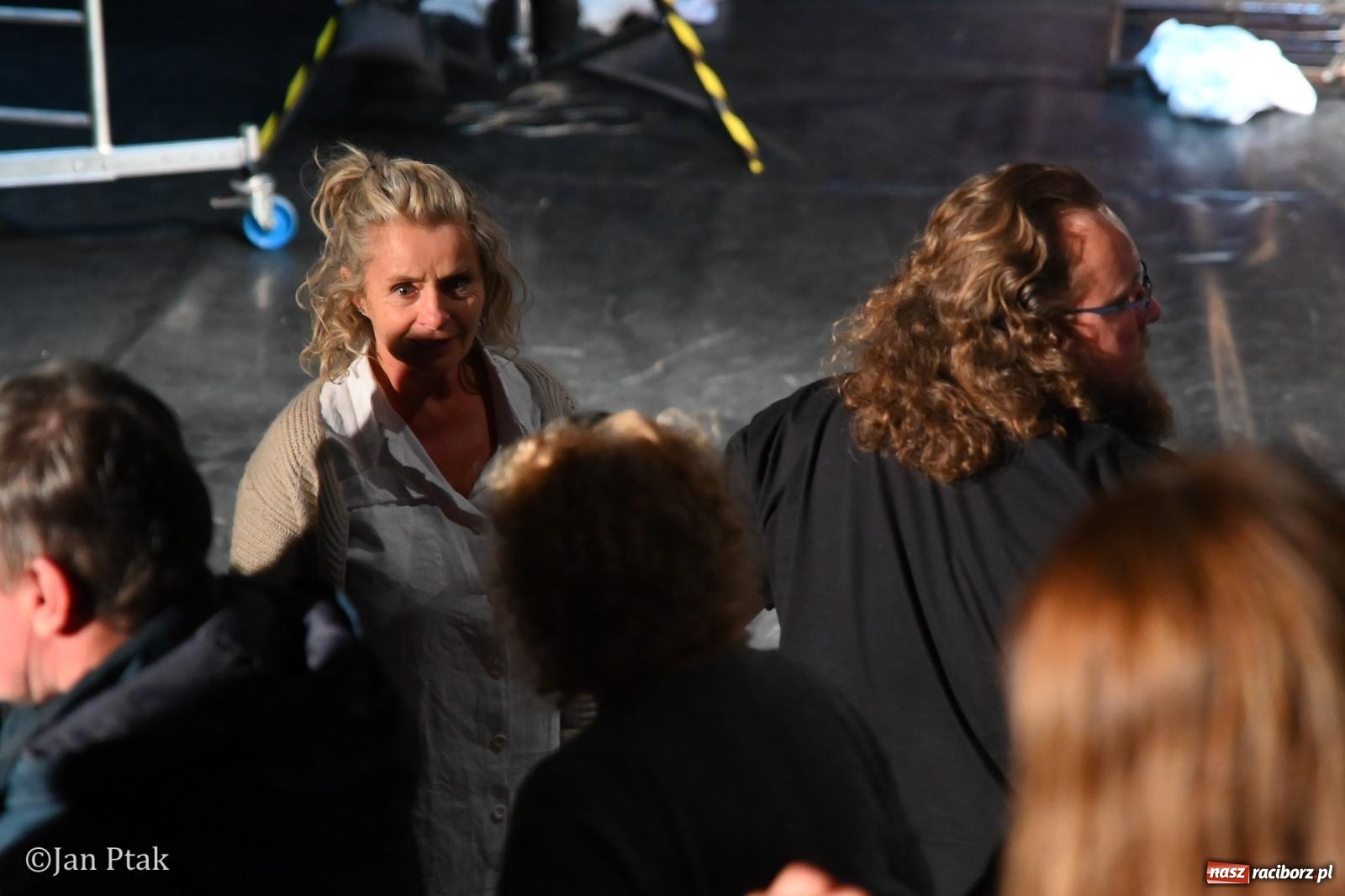 Zdjęcie w galerii na portalu naszraciborz.pl: OFF-KA w Raciborzu. Kafka, teatr improwizacji i muzyczna opowieść o Huculszczyźnie [FOTO i WIDEO] wiadomości z regionu