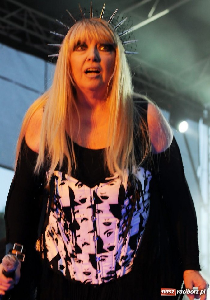 Zdjęcie w galerii na portalu naszraciborz.pl: Maryla śpiewała piosenki na życzenie wiadomości z regionu