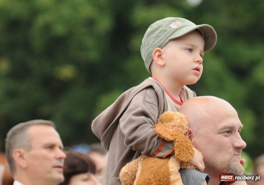 Zdjęcie w galerii na portalu naszraciborz.pl: Maryla śpiewała piosenki na życzenie wiadomości z regionu