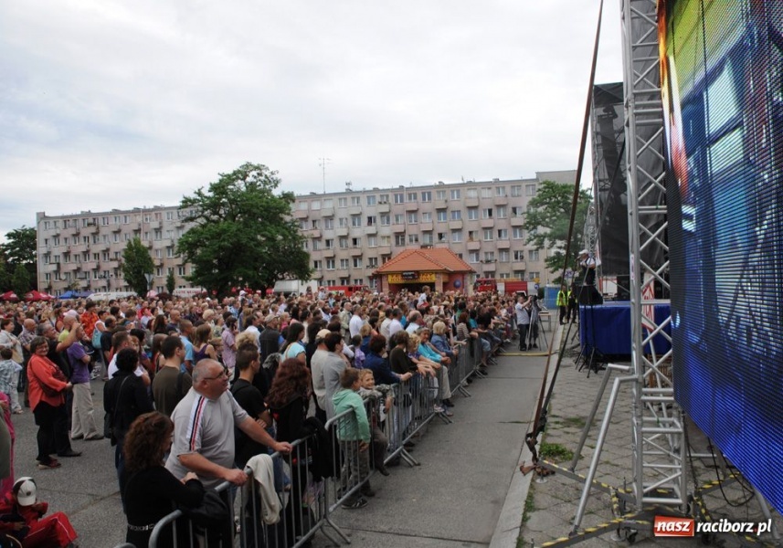 Zdjęcie w galerii na portalu naszraciborz.pl: Maryla śpiewała piosenki na życzenie wiadomości z regionu