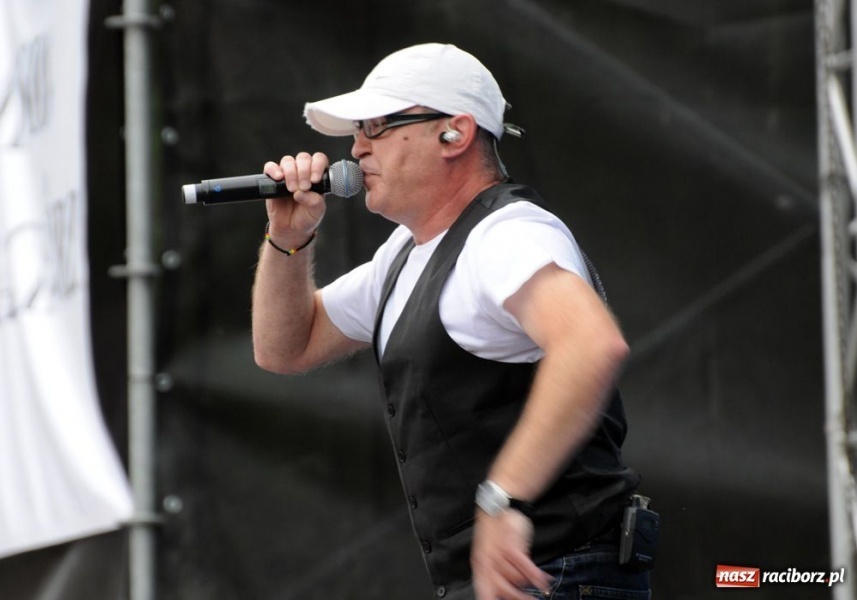 Zdjęcie w galerii na portalu naszraciborz.pl: Maryla śpiewała piosenki na życzenie wiadomości z regionu