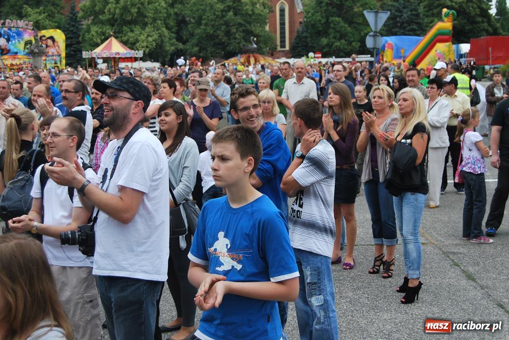 Zdjęcie w galerii na portalu naszraciborz.pl: Maryla śpiewała piosenki na życzenie wiadomości z regionu