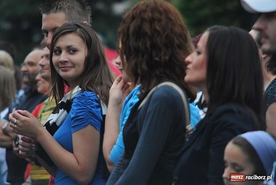 Zdjęcie w galerii na portalu naszraciborz.pl: Maryla śpiewała piosenki na życzenie wiadomości z regionu