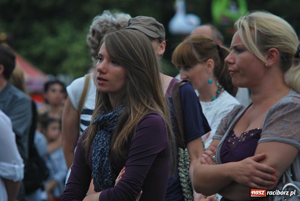 Zdjęcie w galerii na portalu naszraciborz.pl: Maryla śpiewała piosenki na życzenie wiadomości z regionu