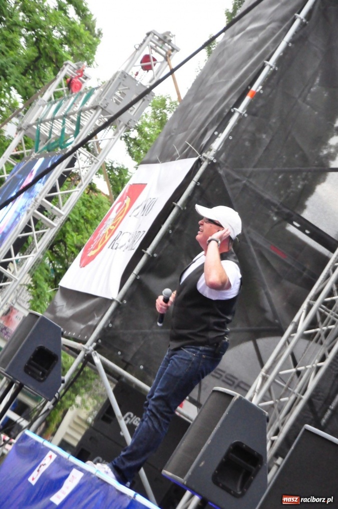 Zdjęcie w galerii na portalu naszraciborz.pl: Maryla śpiewała piosenki na życzenie wiadomości z regionu