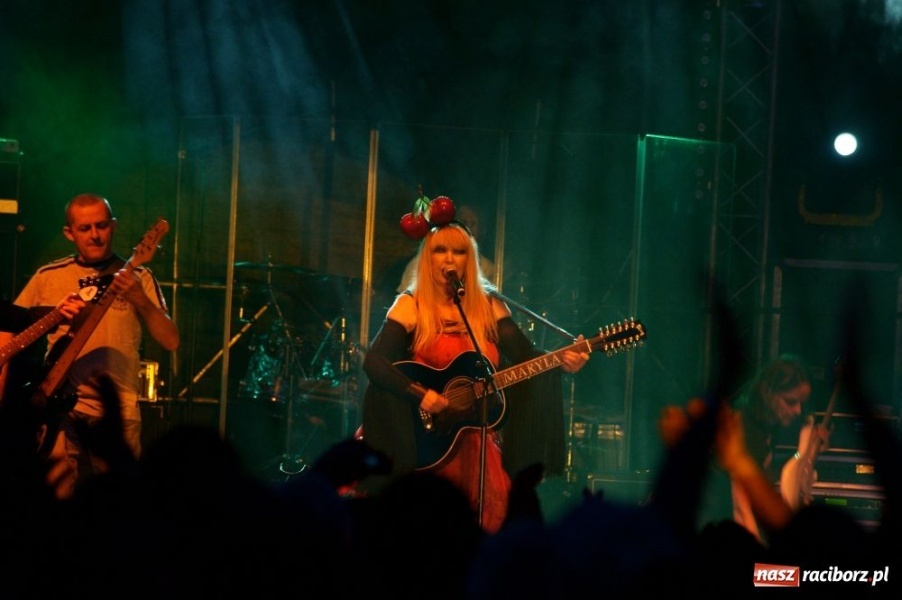 Zdjęcie w galerii na portalu naszraciborz.pl: Maryla śpiewała piosenki na życzenie wiadomości z regionu