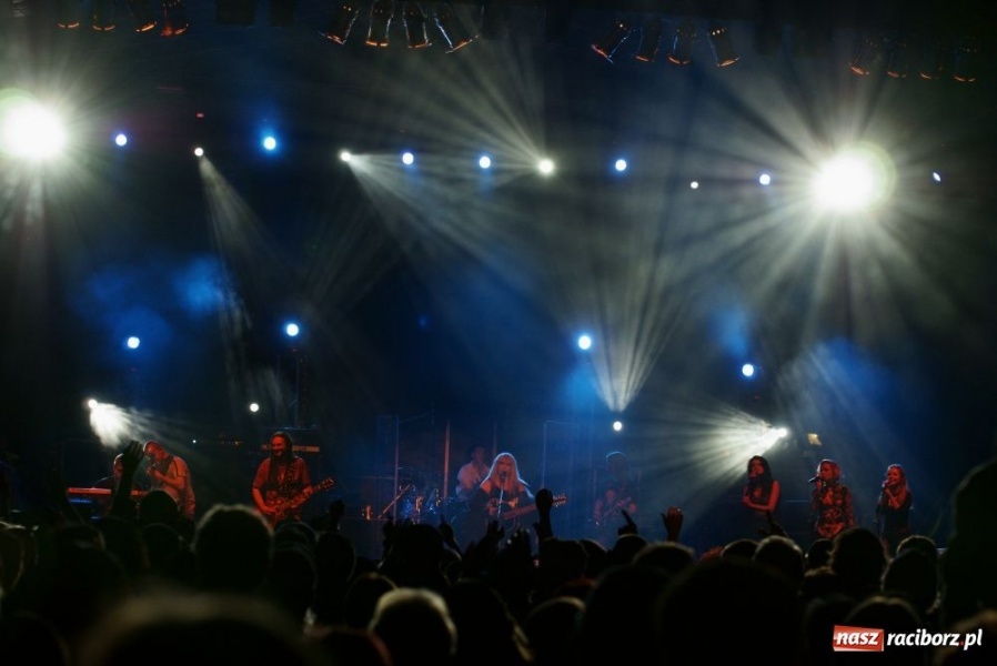 Zdjęcie w galerii na portalu naszraciborz.pl: Maryla śpiewała piosenki na życzenie wiadomości z regionu