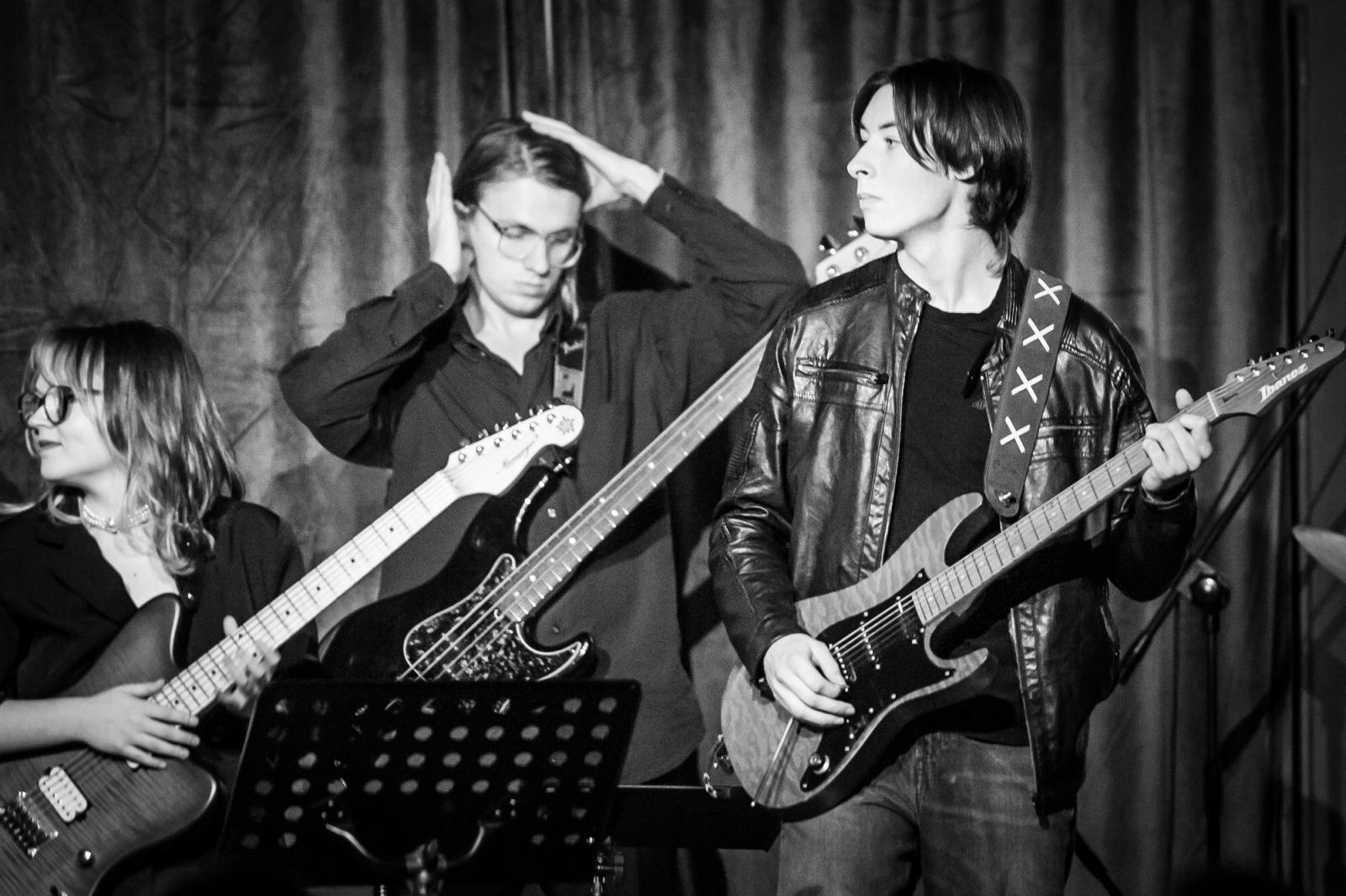 Zdjęcie w galerii na portalu naszraciborz.pl: Rock na Zamku Piastowskim. Wieczór z muzyką Pink Floyd i Piotrem Metzem wiadomości z regionu