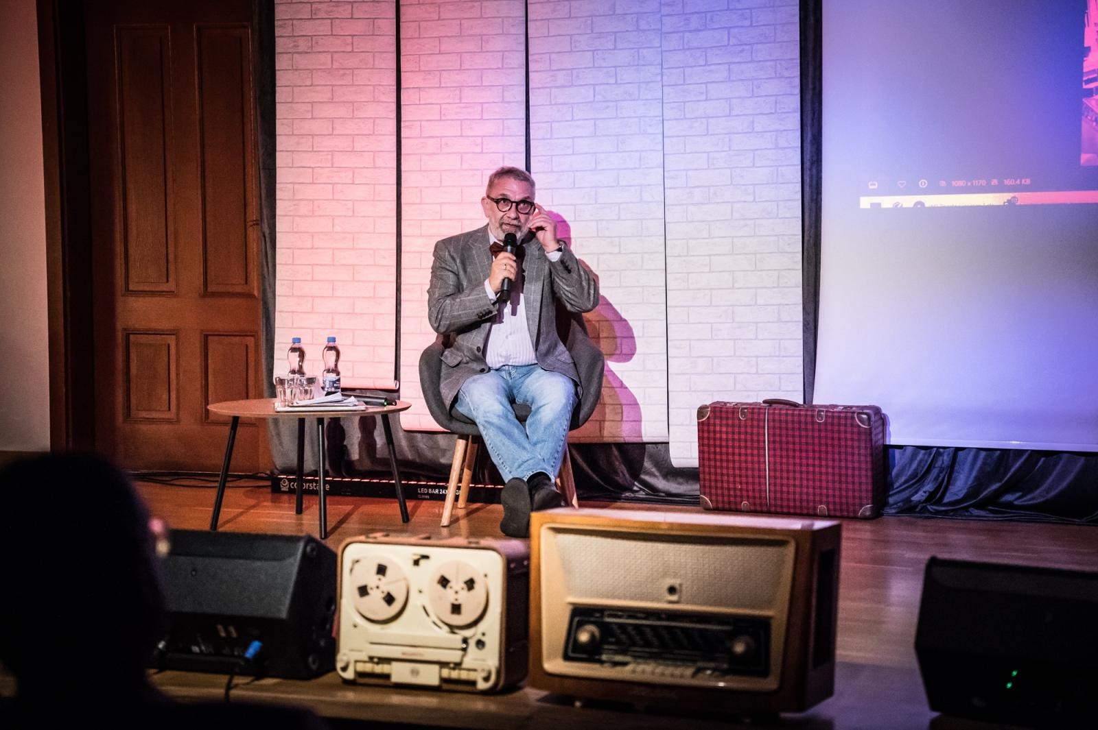 Zdjęcie w galerii na portalu naszraciborz.pl: Rock na Zamku Piastowskim. Wieczór z muzyką Pink Floyd i Piotrem Metzem wiadomości z regionu