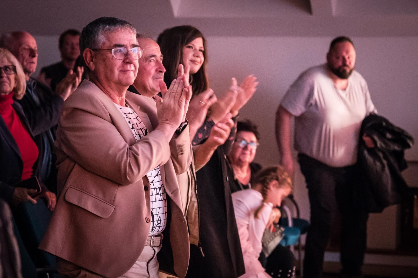 Zdjęcie w galerii na portalu naszraciborz.pl: Rock na Zamku Piastowskim. Wieczór z muzyką Pink Floyd i Piotrem Metzem wiadomości z regionu