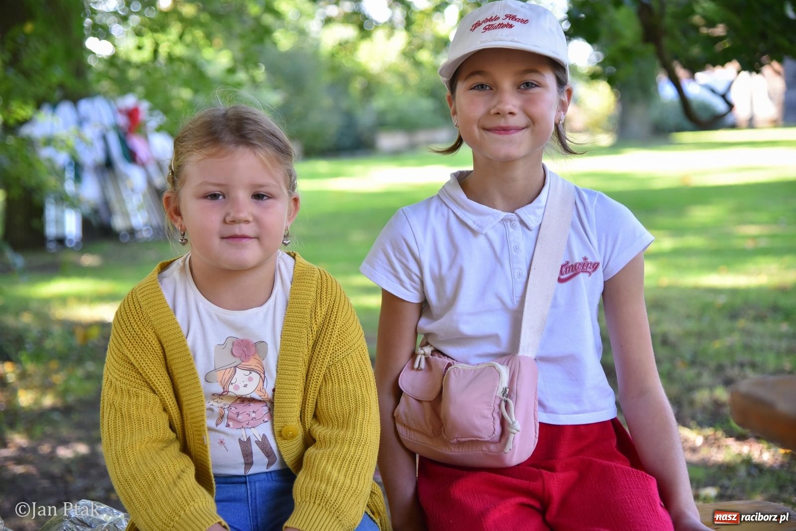 Zdjęcie w galerii na portalu naszraciborz.pl: Winobranie, ogień i cygańska muzyka w Krowiarkach. Fanny Days 2026 za nami [FOTOREPORTAŻ] wiadomości z regionu