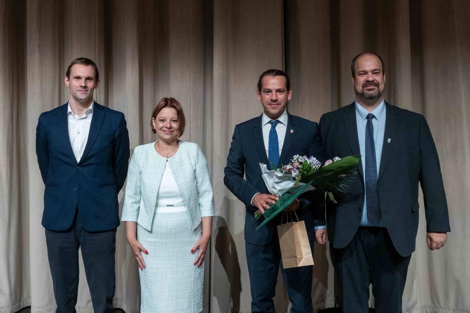 Zdjęcie w galerii na portalu naszraciborz.pl: Delegacja z Raciborza z partnerską wizytą w Budapeszcie wiadomości z regionu