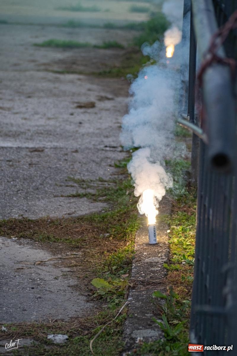 Zdjęcie w galerii na portalu naszraciborz.pl: Wanglorz dwukrotnie trafił do siatki. Rudy pokonały Grzegorzowice [FOTO] wiadomości z regionu