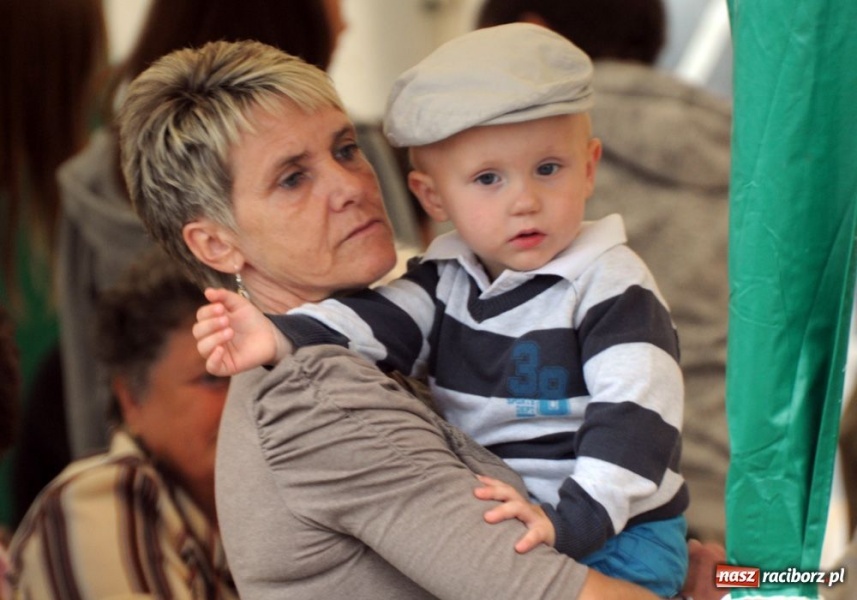 Zdjęcie w galerii na portalu naszraciborz.pl: Kabaretowy wieczór w Wojnowicach wiadomości z regionu