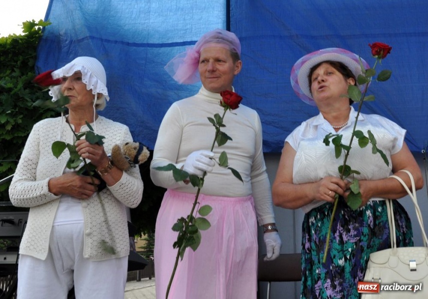 Zdjęcie w galerii na portalu naszraciborz.pl: Kabaretowy wieczór w Wojnowicach wiadomości z regionu