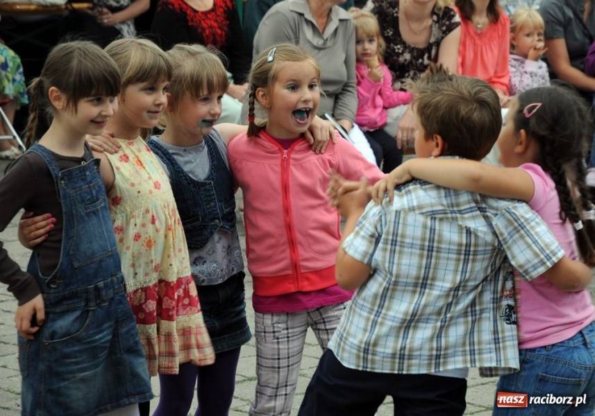 Zdjęcie w galerii na portalu naszraciborz.pl: Kabaretowy wieczór w Wojnowicach wiadomości z regionu