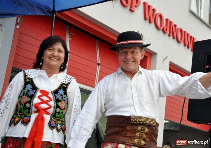 Zdjęcie w galerii na portalu naszraciborz.pl: Kabaretowy wieczór w Wojnowicach wiadomości z regionu