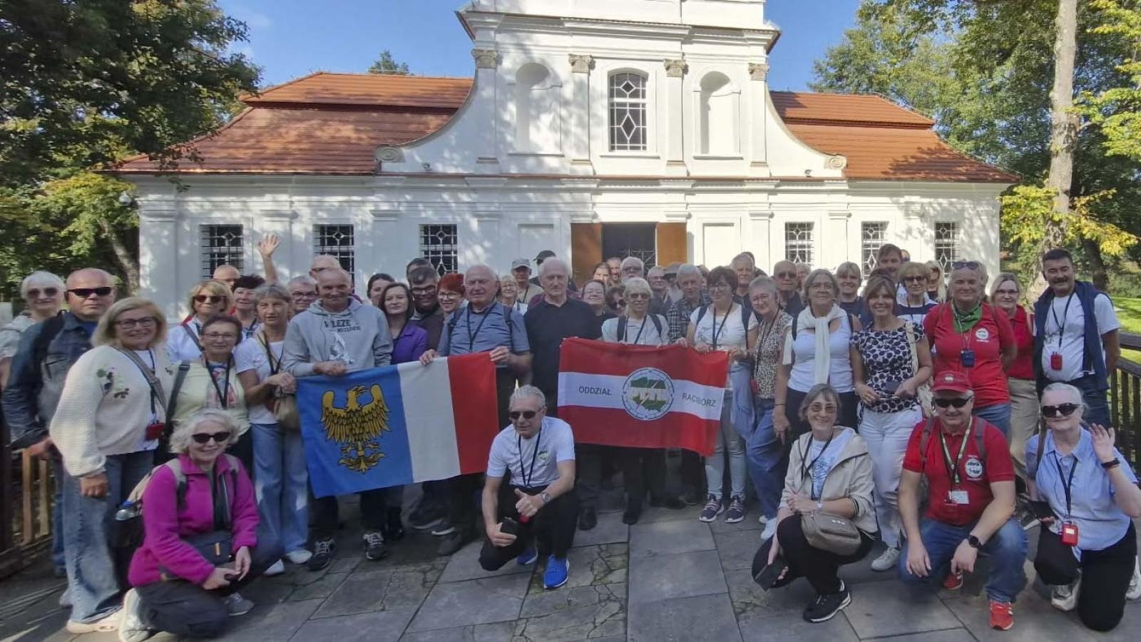 Zdjęcie w galerii na portalu naszraciborz.pl: Raciborzanie zwiedzili Zamość, Szczebrzeszyn i Zwierzyniec wiadomości z regionu