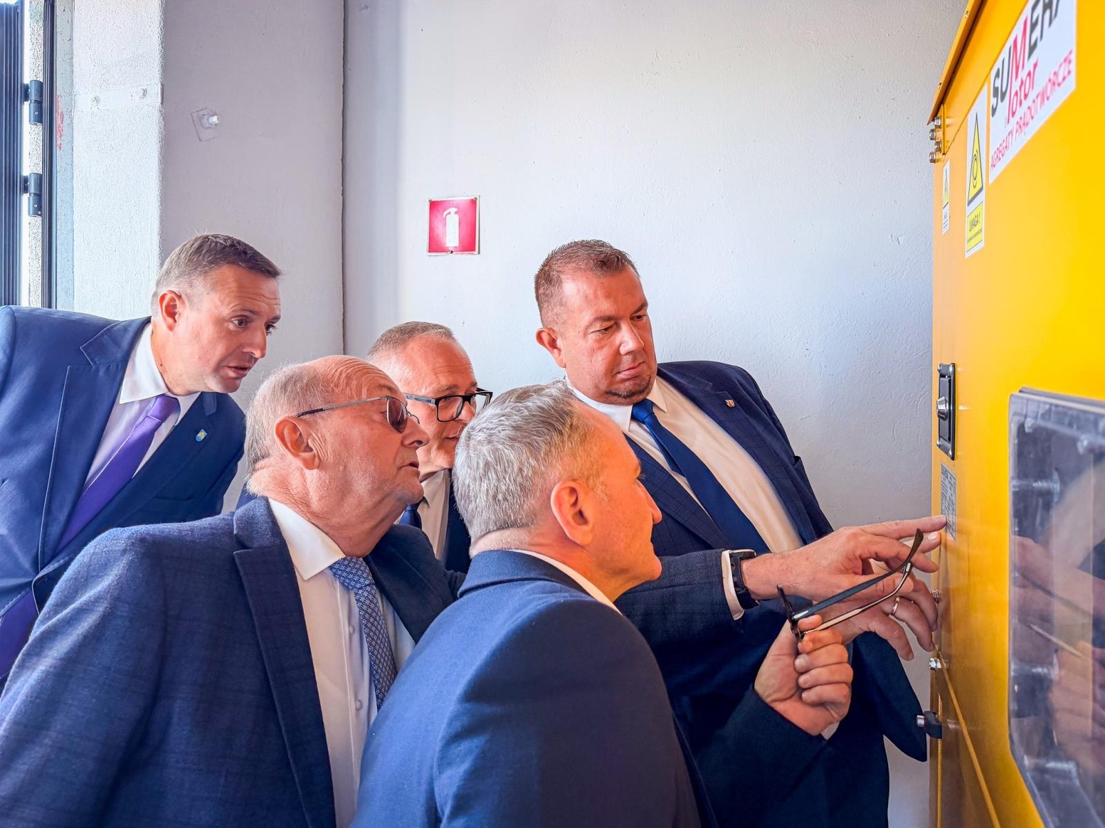 Zdjęcie w galerii na portalu naszraciborz.pl: Czystsza woda, inteligentne liczniki i bezpieczeństwo dostaw. Finał wielkiej inwestycji w gminie Pietrowice Wielkie wiadomości z regionu