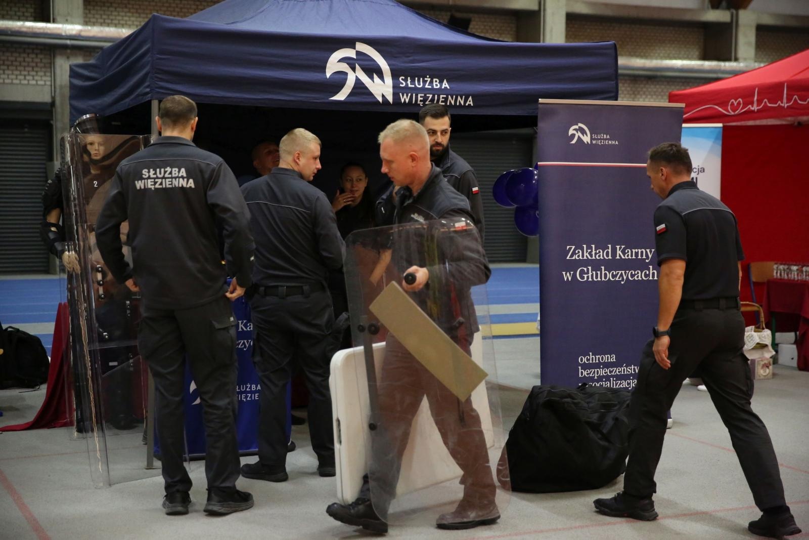 Zdjęcie w galerii na portalu naszraciborz.pl: Bo tętni w nas dobro – regionalny event krwiodawtswa w ZSOMS w Raciborzu! wiadomości z regionu