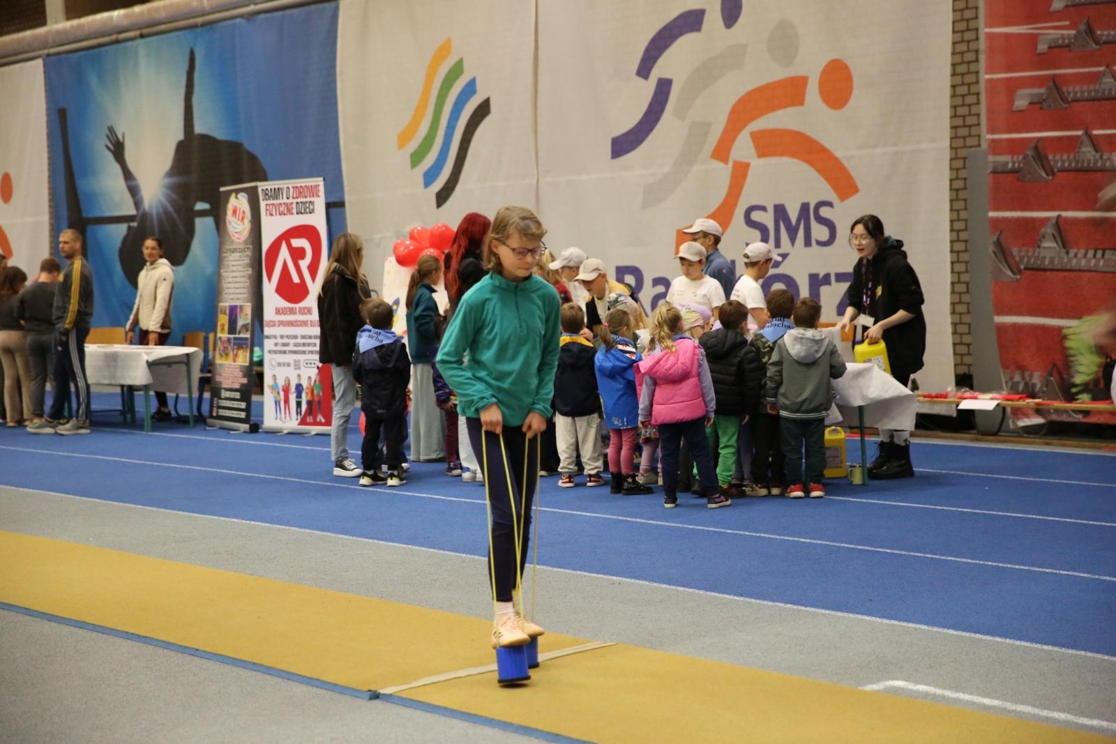 Zdjęcie w galerii na portalu naszraciborz.pl: Bo tętni w nas dobro – regionalny event krwiodawtswa w ZSOMS w Raciborzu! wiadomości z regionu