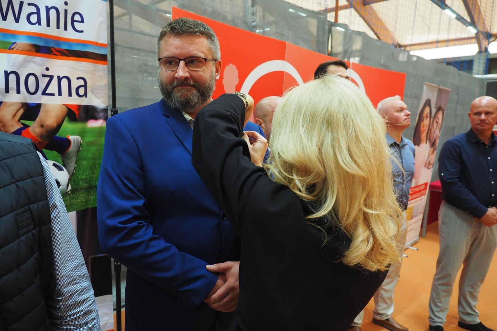 Zdjęcie w galerii na portalu naszraciborz.pl: W ZSOMS uhonorowano zasłużonych krwiodawców wiadomości z regionu