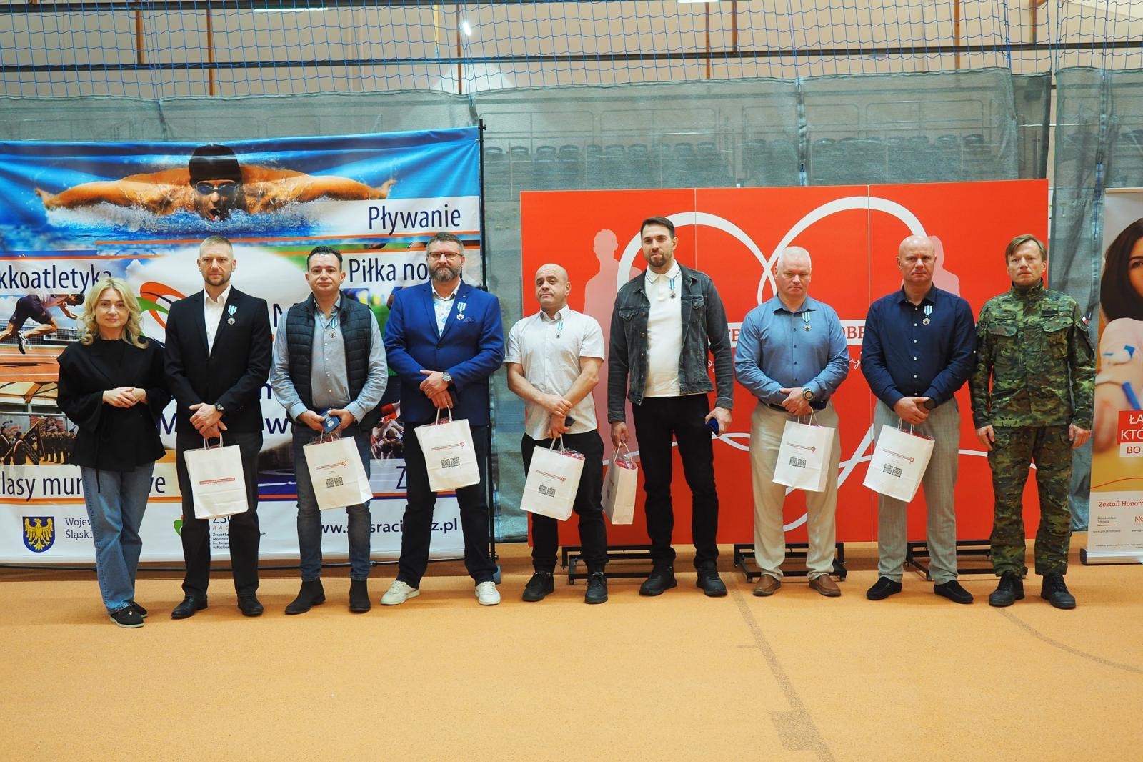 Zdjęcie w galerii na portalu naszraciborz.pl: W ZSOMS uhonorowano zasłużonych krwiodawców wiadomości z regionu