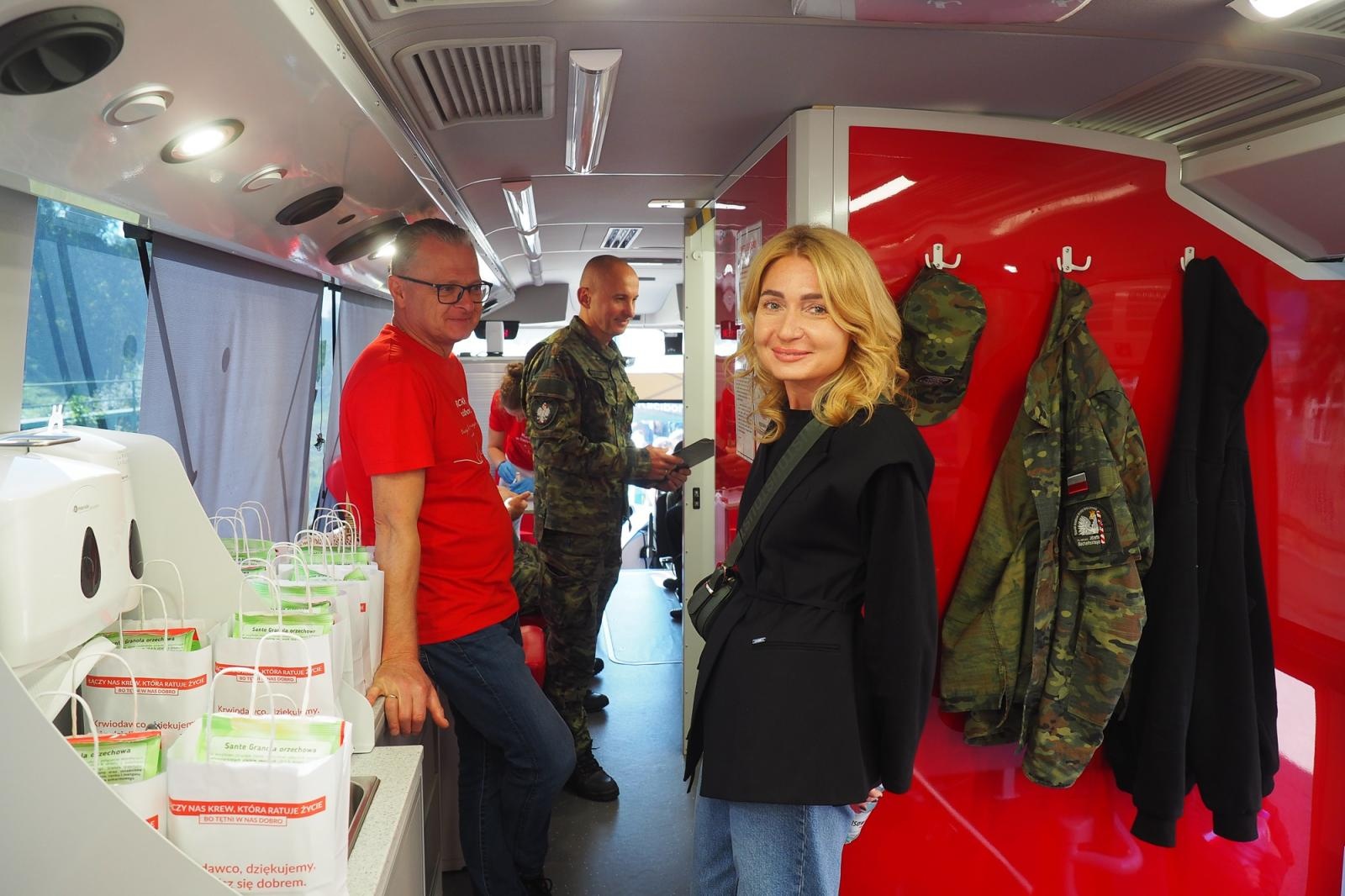 Zdjęcie w galerii na portalu naszraciborz.pl: W ZSOMS uhonorowano zasłużonych krwiodawców wiadomości z regionu
