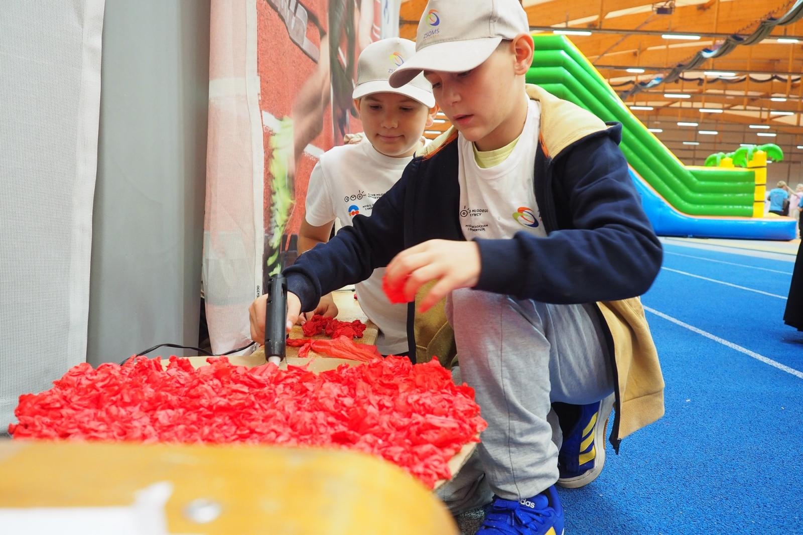 Zdjęcie w galerii na portalu naszraciborz.pl: W ZSOMS uhonorowano zasłużonych krwiodawców wiadomości z regionu
