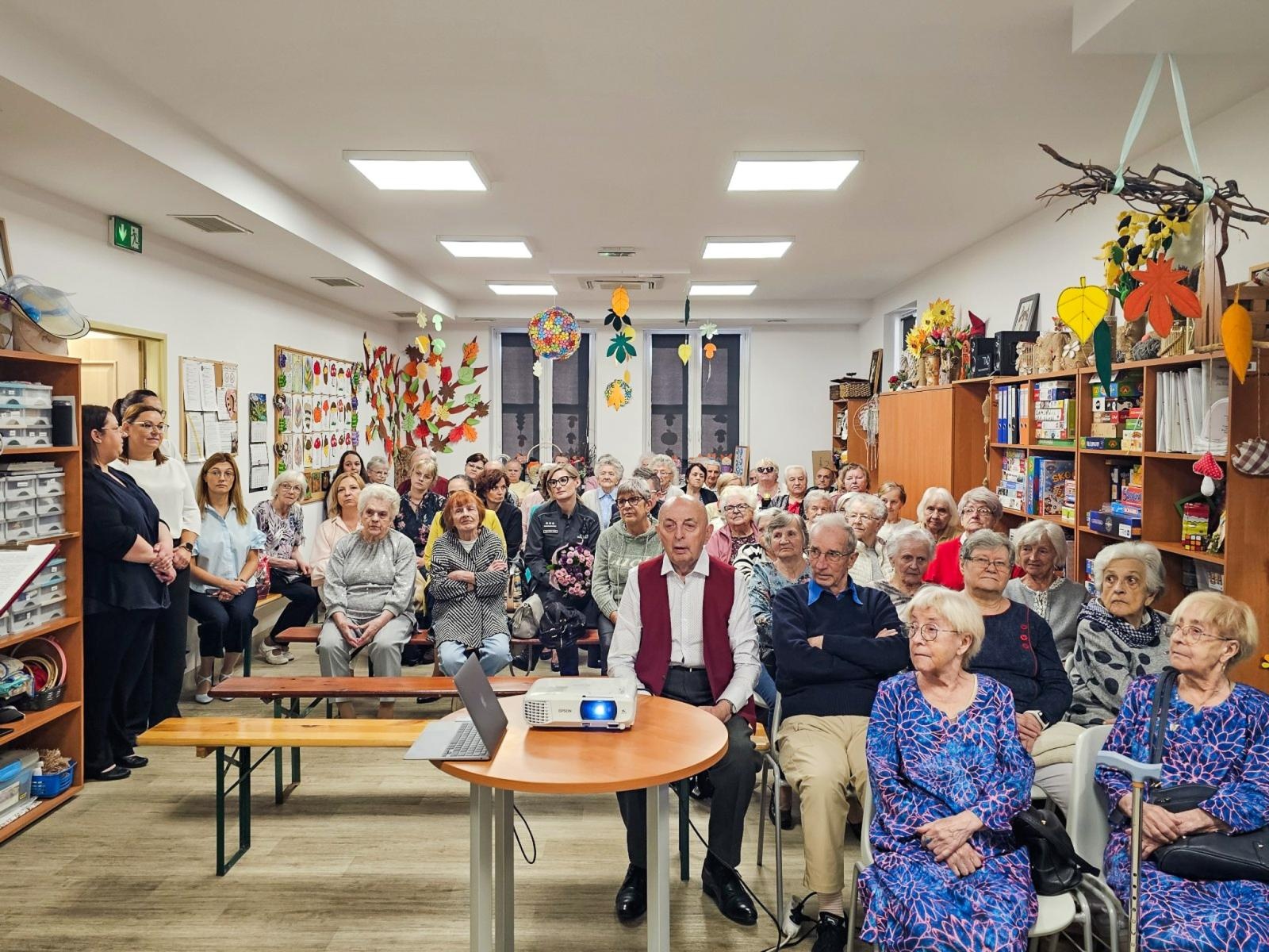 Zdjęcie w galerii na portalu naszraciborz.pl: Pięć lat Dziennego Domu Pomocy Społecznej i Mieszkań Wspomaganych w Raciborzu wiadomości z regionu