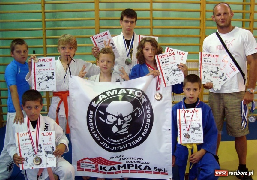 Zdjęcie w galerii na portalu naszraciborz.pl: Świetny start zawodników Łamatora wiadomości z regionu