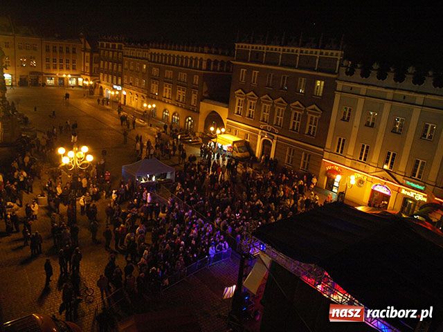 Zdjęcie w galerii na portalu naszraciborz.pl: Świetny koncert Ostrowskiej na Finale wiadomości z regionu